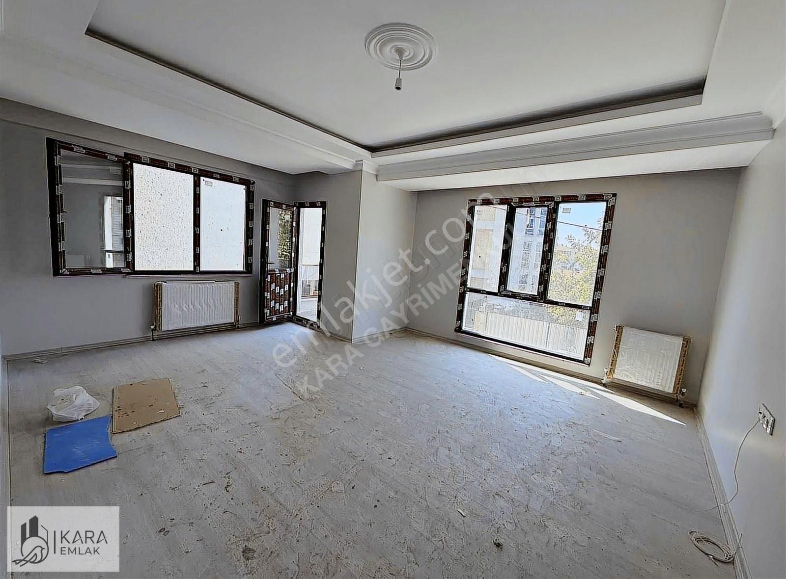 Kanarya Mah'de 2+1 90 M2 Otoraklı Satılık Daire