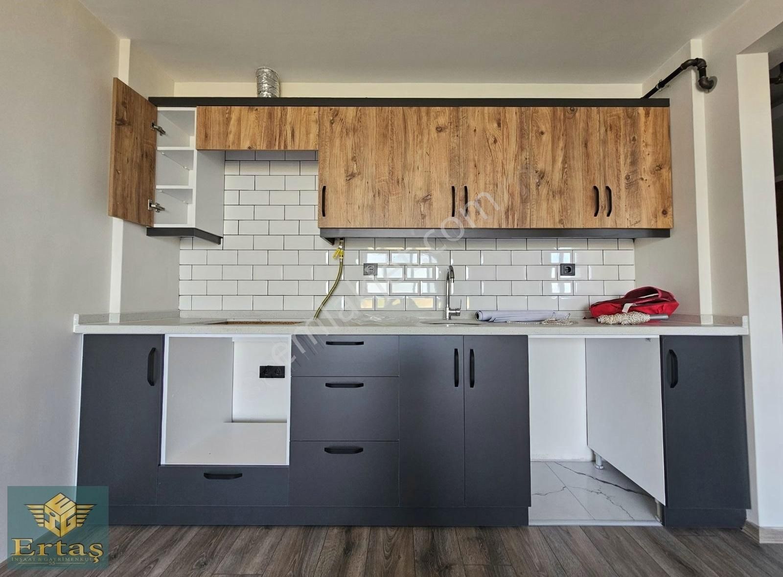 Canik'te Full Deniz Manzralı Cam Balkn Kombili Satılık 1+1 Daire - Görsel 17