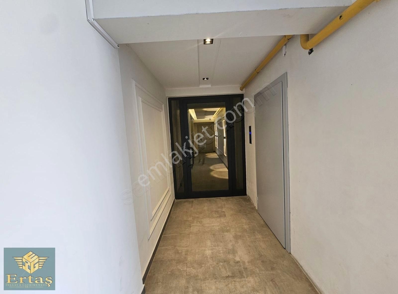 Canik'te Full Deniz Manzralı Cam Balkn Kombili Satılık 1+1 Daire - Görsel 3