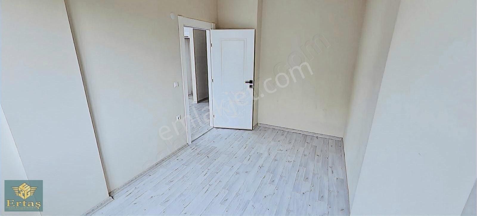 Atakumda Geniş Kullanımlı En Üstün Bir Alti 1+1 Daire - Görsel 8