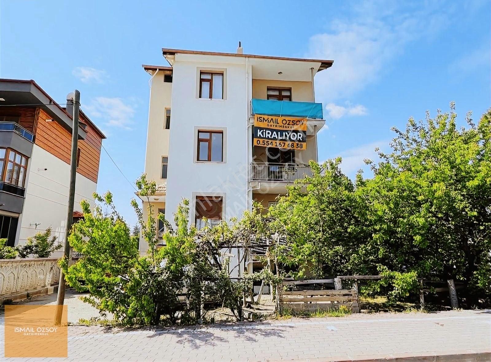 Abdülhamid Han Caddesi Üzeri İsmail Özsoy'dan Kiralık 3+1 Daire