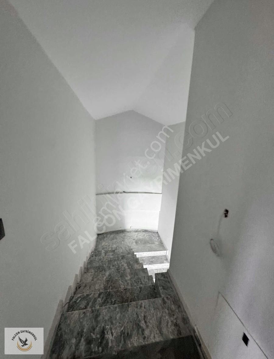 Çiftlik'de 300 M2 Arsa İçerisinde 180 M2 4+1 Satılık Villa - Görsel 18