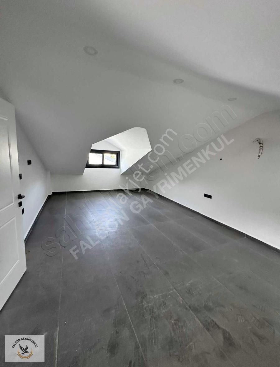 Çiftlik'de 300 M2 Arsa İçerisinde 180 M2 4+1 Satılık Villa - Görsel 24