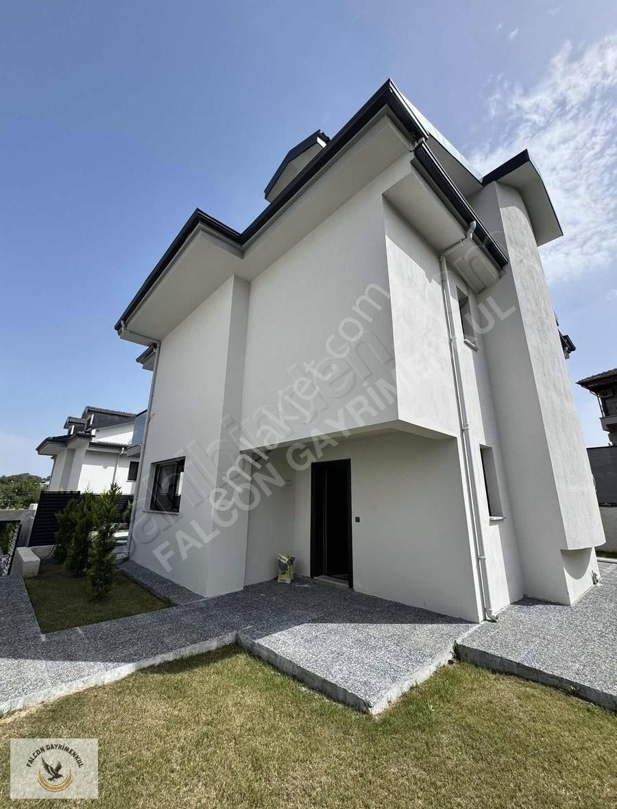 Çiftlik'de 300 M2 Arsa İçerisinde 180 M2 4+1 Satılık Villa - Görsel 10