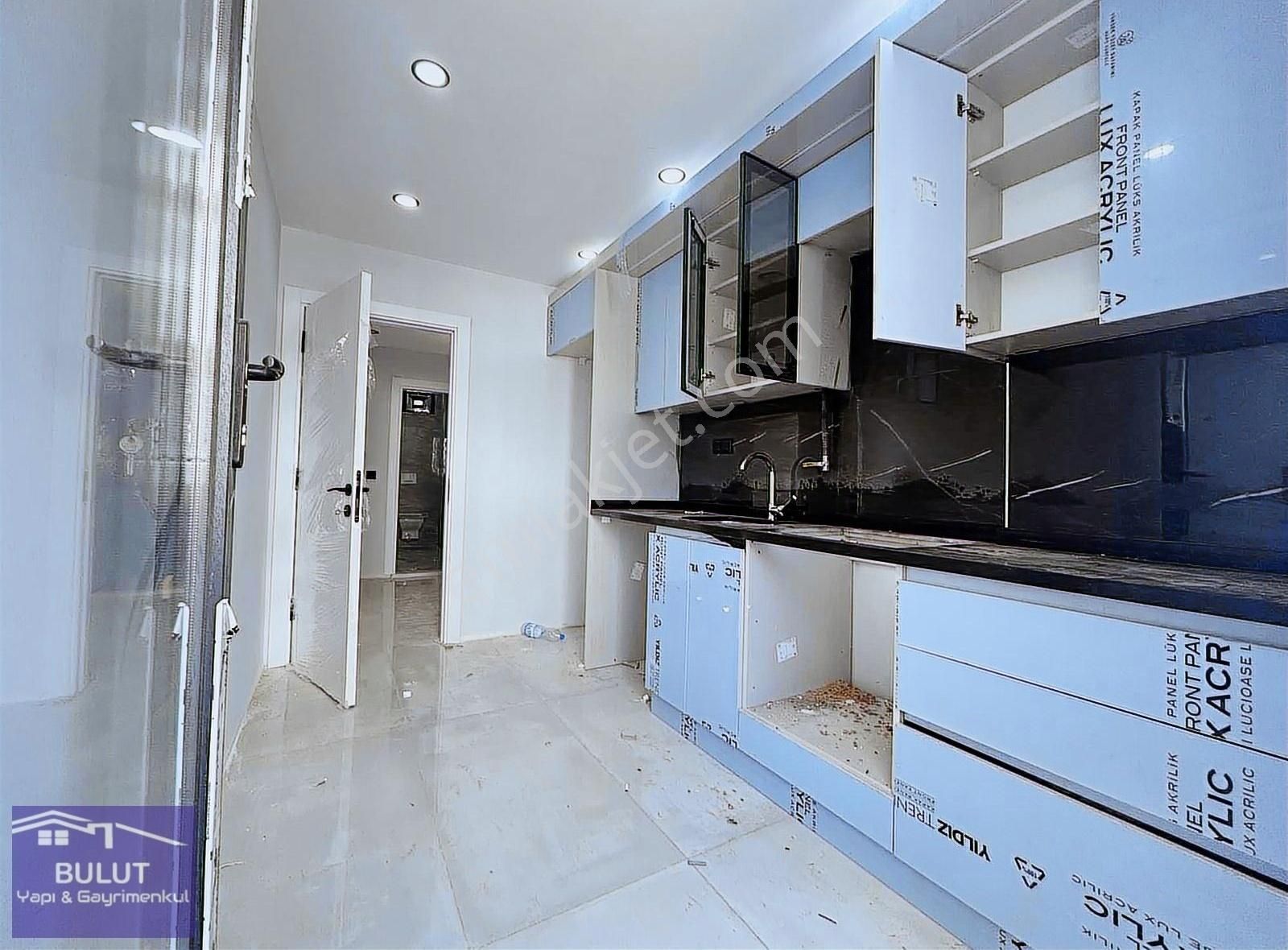 Bayramoğlu Mahallesi Sıfır Asansörlü 2+1 80m2 Lüks Ara Kat Daire - Görsel 2