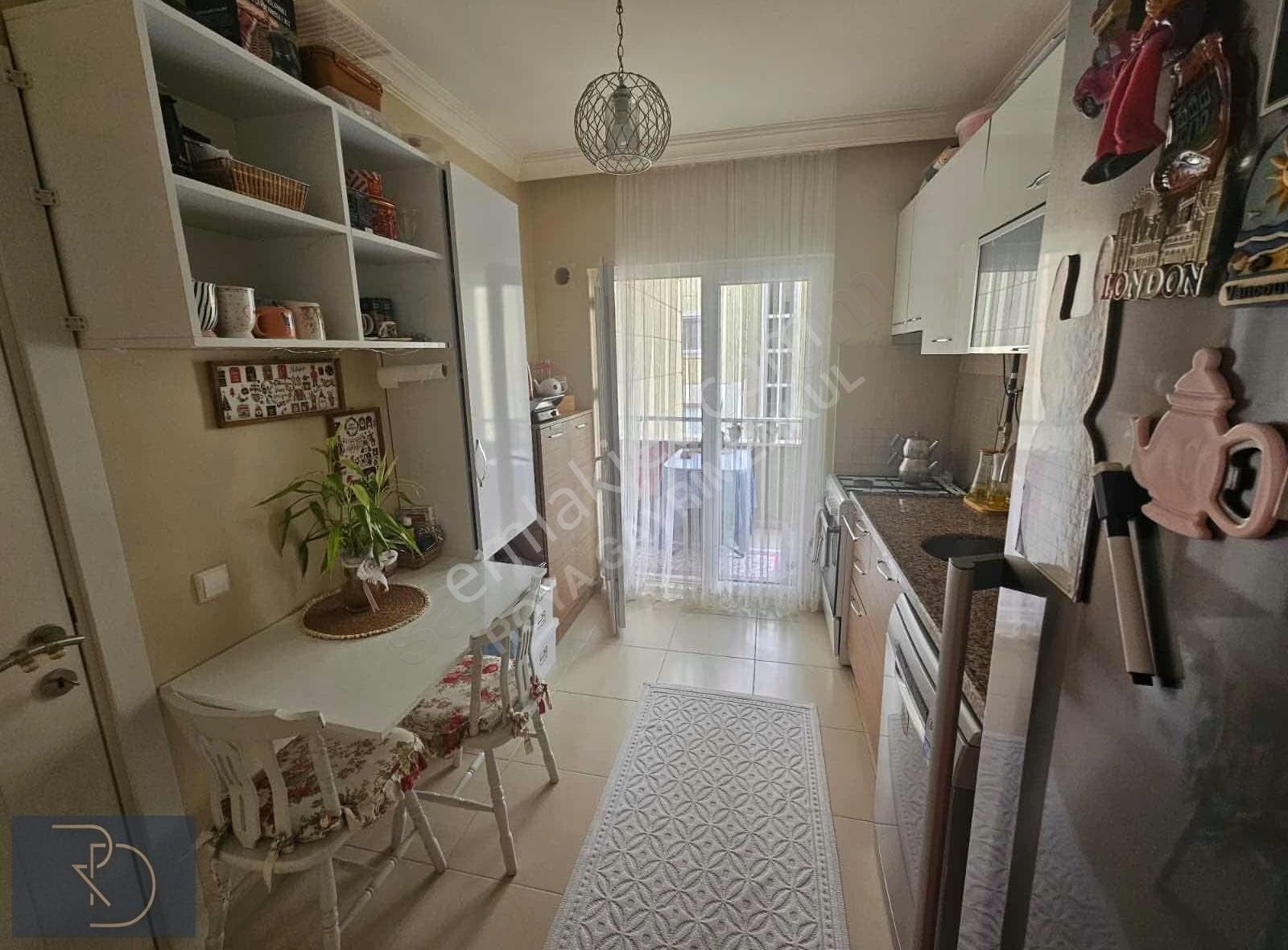 Körfez Kavanium Sitesi'nde Kiralık 3 + 1 Daire