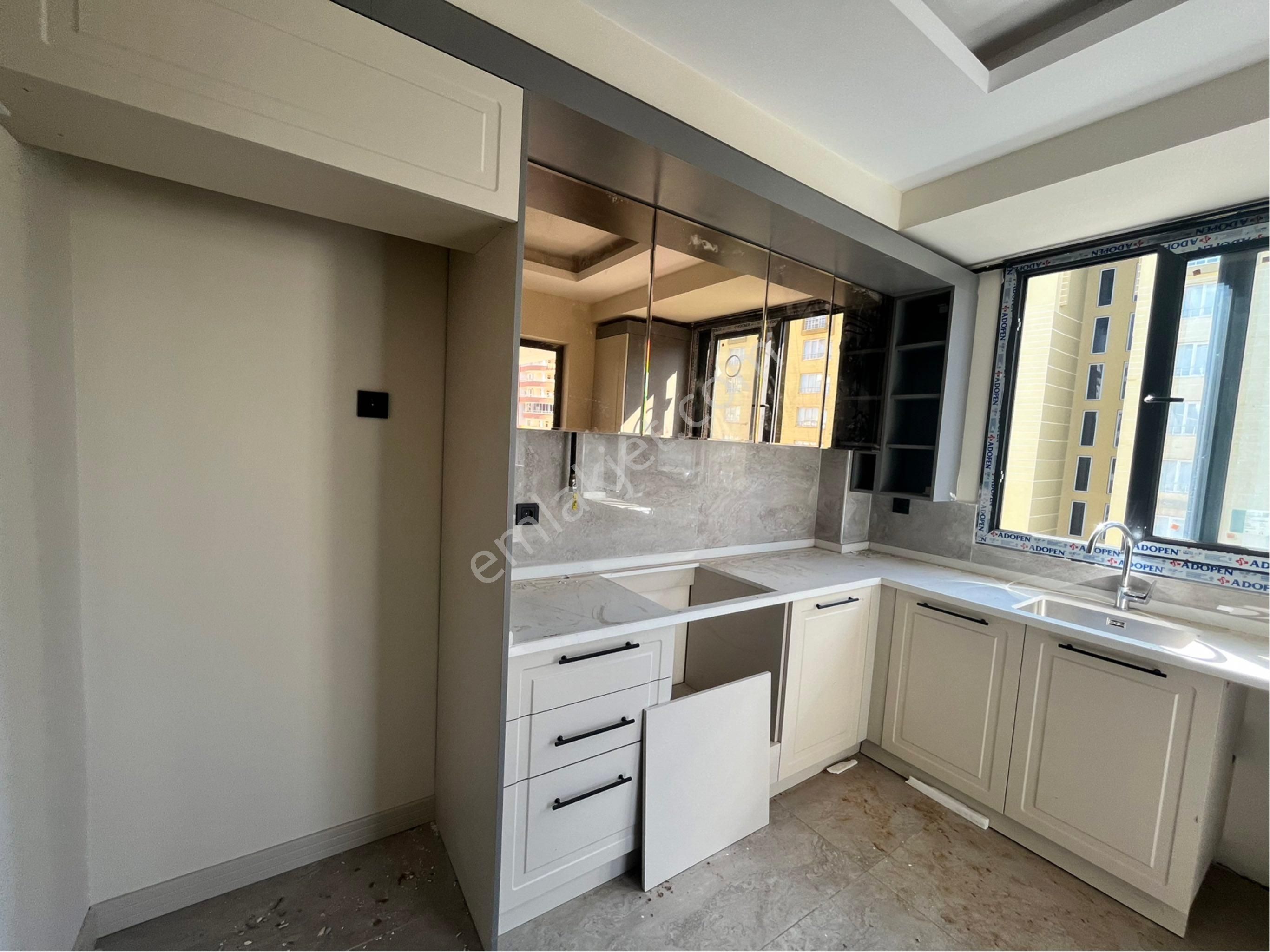 Premardan Kent Meydanı Yanı Çeysadan Acil Satılık 2+1 Daire