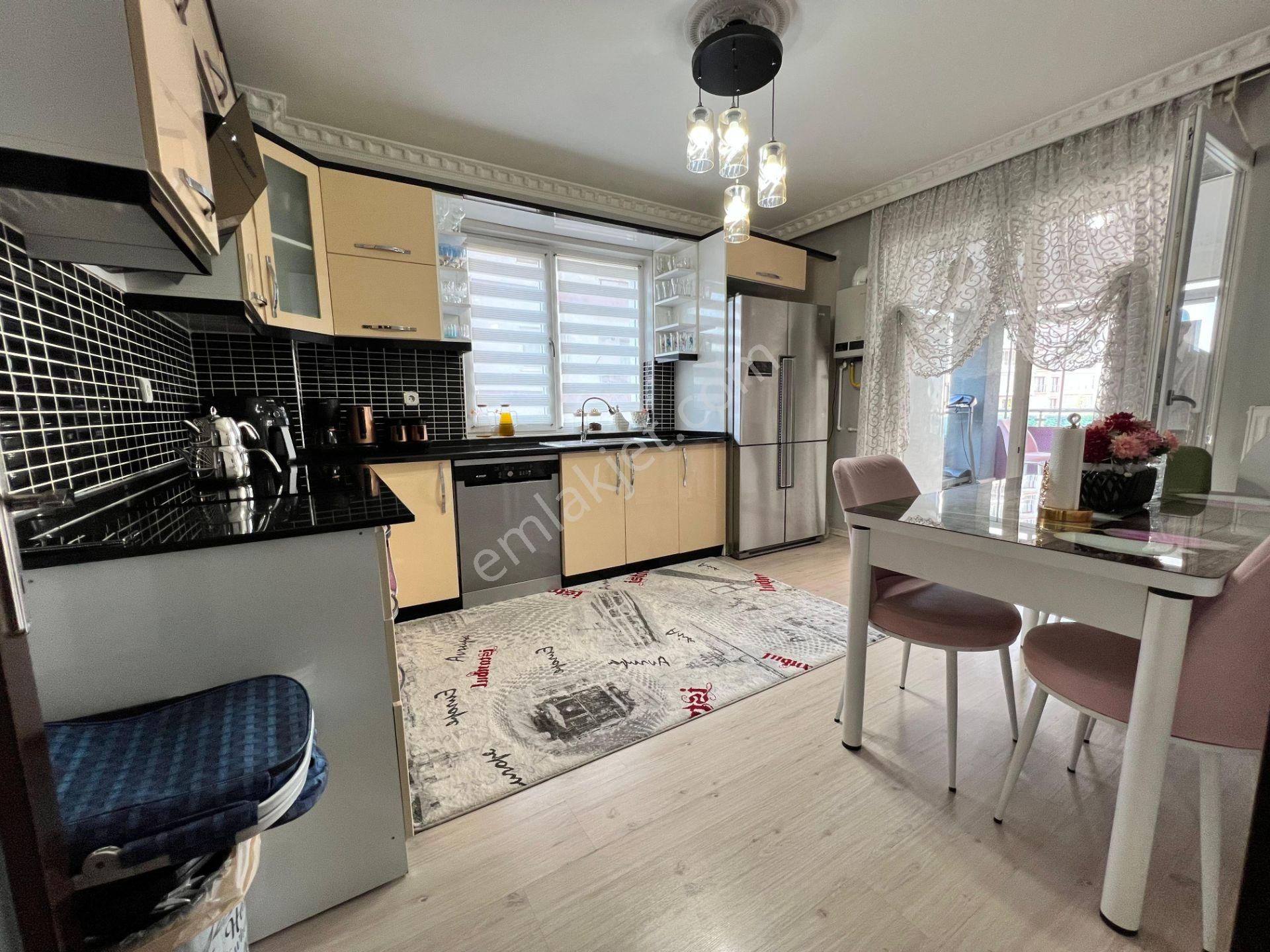 Pamuklar'da Site İçerisinde Kök Tapu Full Yapılı 3+1 Satılık Daire