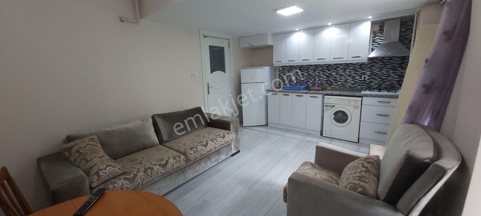 Ender Uysaldan Foruma Yakın Eşyalı 1+1 Balkonlu Apart