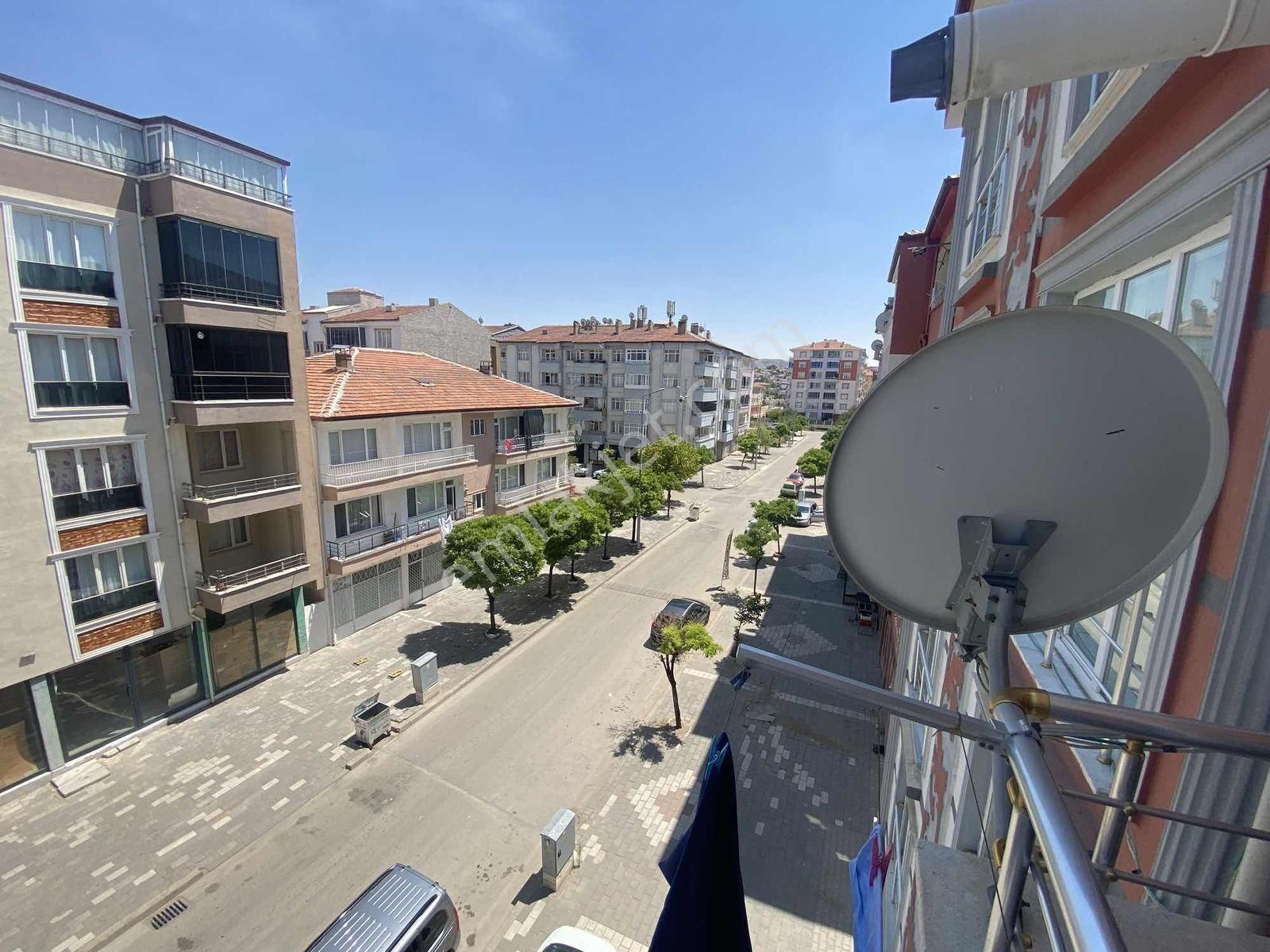 Yıldız Emlak'tan Merkezi Konumda Satılık Daire - Görsel 7