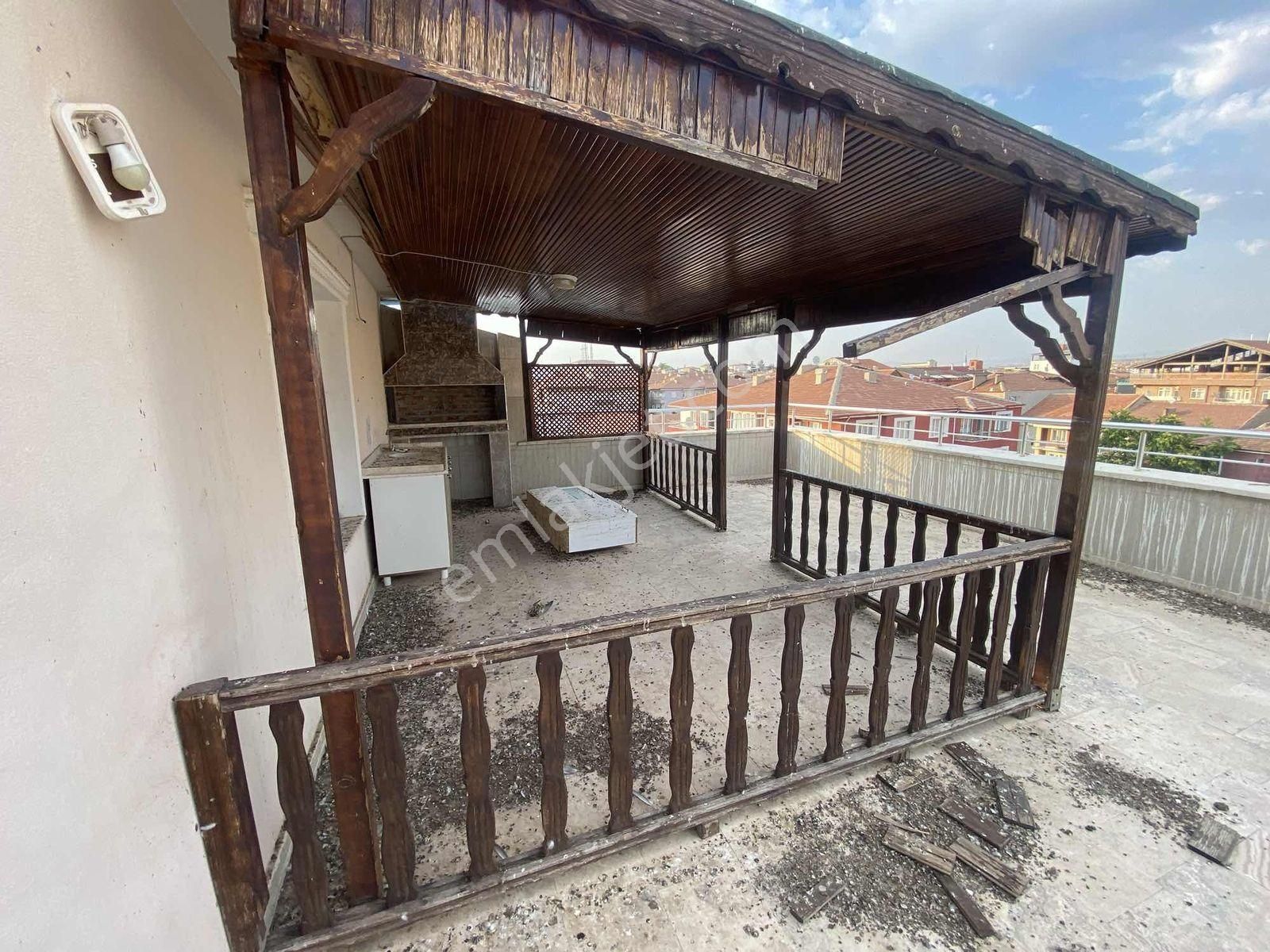 Yıldız Emlak'tan Satılık 300m2 Dublex Ve Teras Lı Daire - Görsel 16