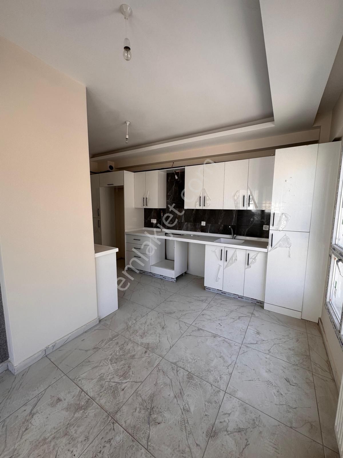 Fatma Ülken Gayri Menkulden Küçük Ali Mah De 3+1 Satilik Daire - Görsel 10