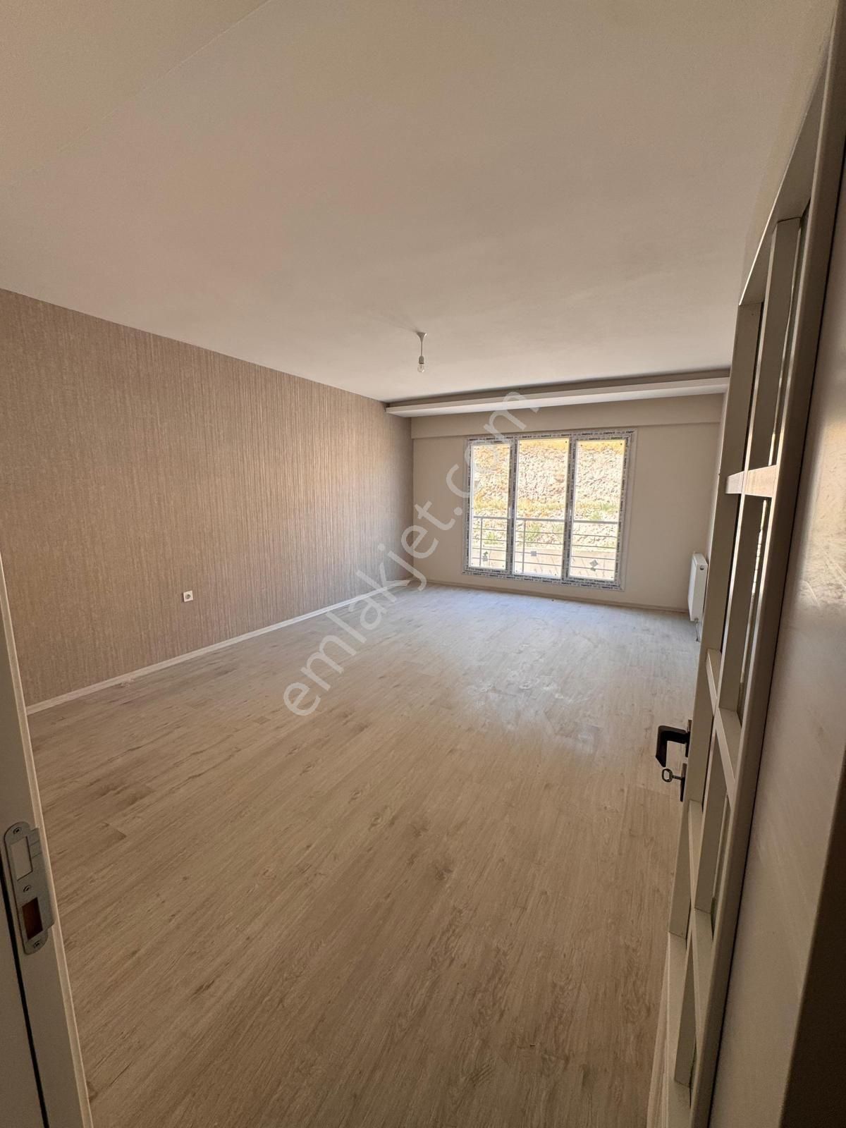 Fatma Ülken Gayri Menkulden Küçük Ali Mah De 3+1 Satilik Daire - Görsel 6