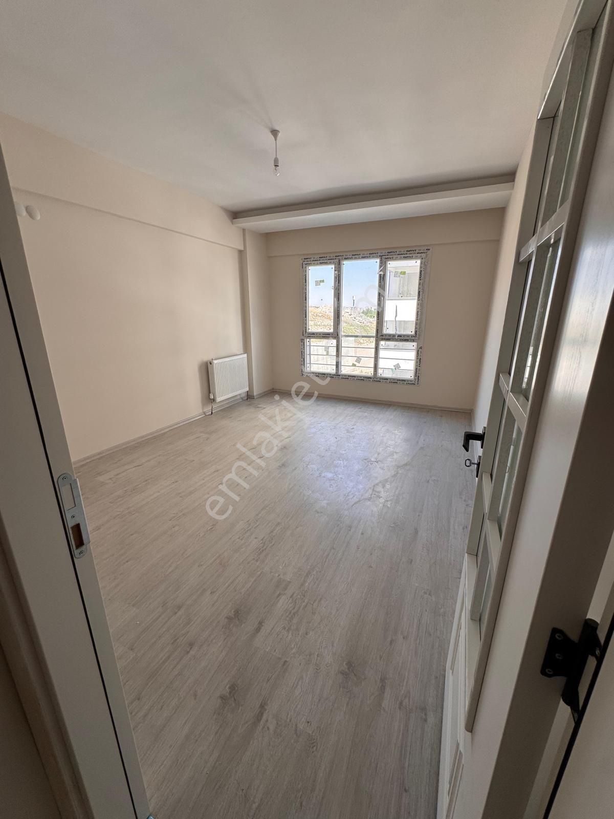 Fatma Ülken Gayri Menkulden Küçük Ali Mah De 3+1 Satilik Daire - Görsel 12