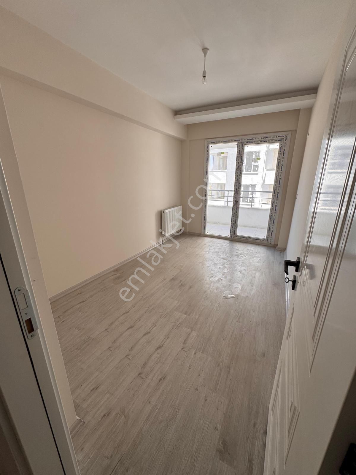 Fatma Ülken Gayri Menkulden Küçük Ali Mah De 3+1 Satilik Daire - Görsel 15