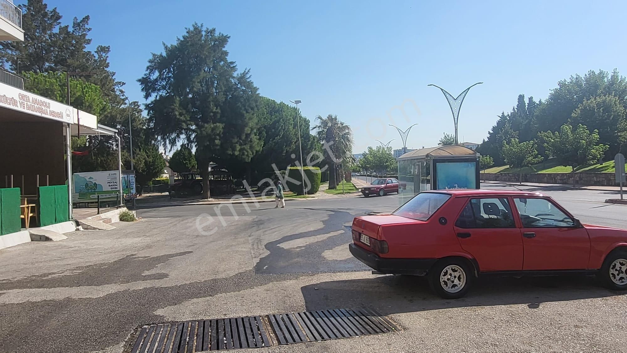 Eldenler İnşaat Emlaktan Rafiner Kavşağında Satılık Dükkan - Görsel 7