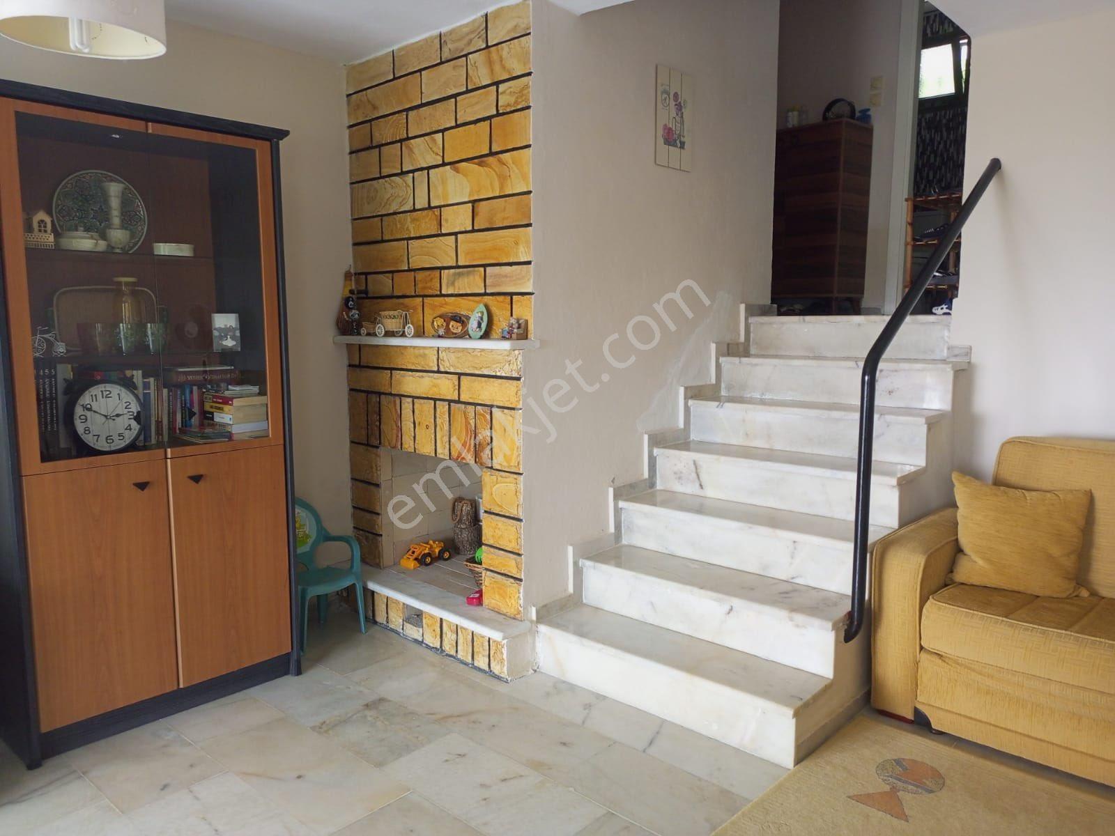 Deniz Ve Doğa Manzaralı 3+1 Tripleks Villa Denize Yürüme Mesafesinde - Görsel 21