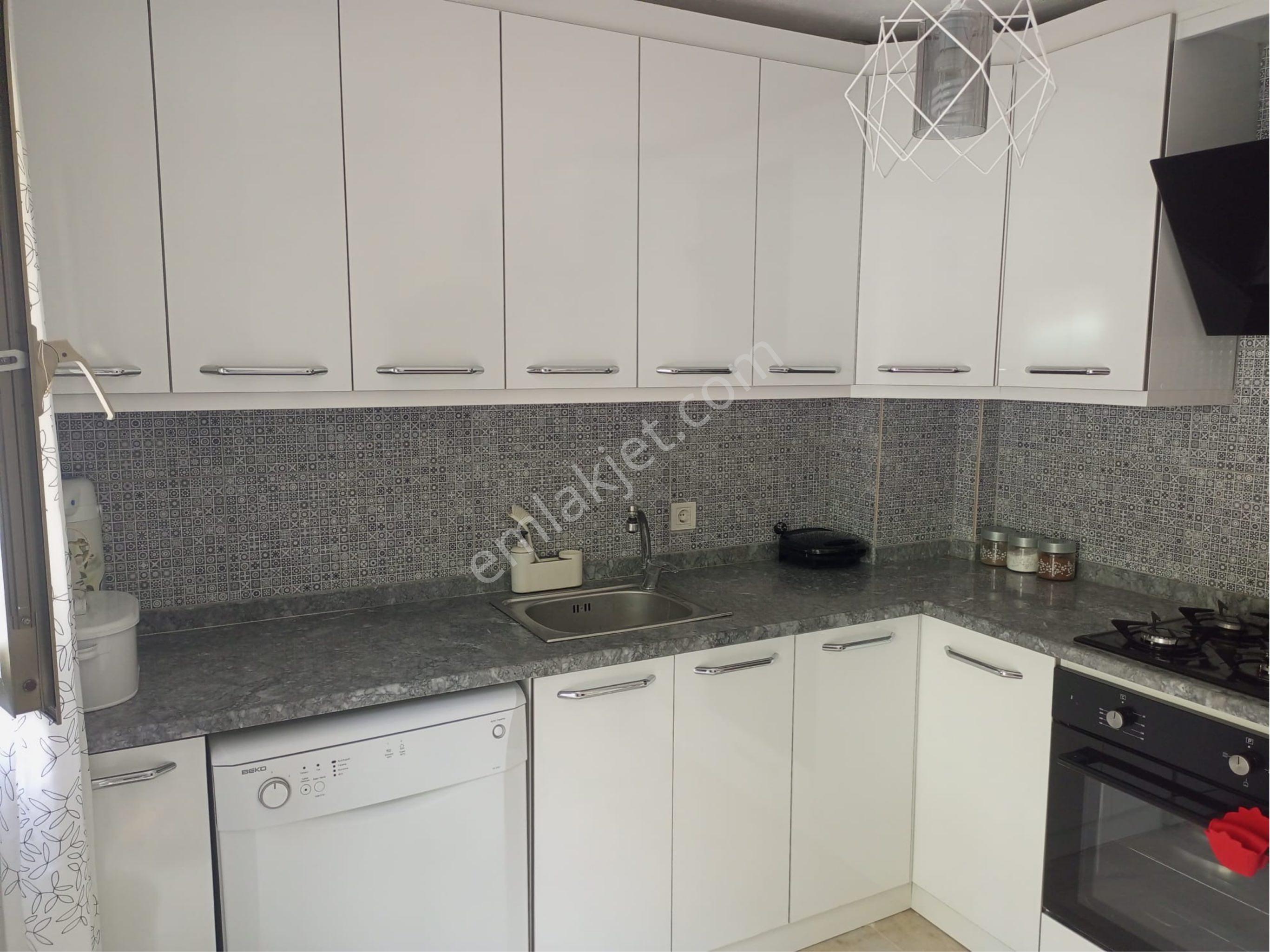 Deniz Ve Doğa Manzaralı 3+1 Tripleks Villa Denize Yürüme Mesafesinde - Görsel 24