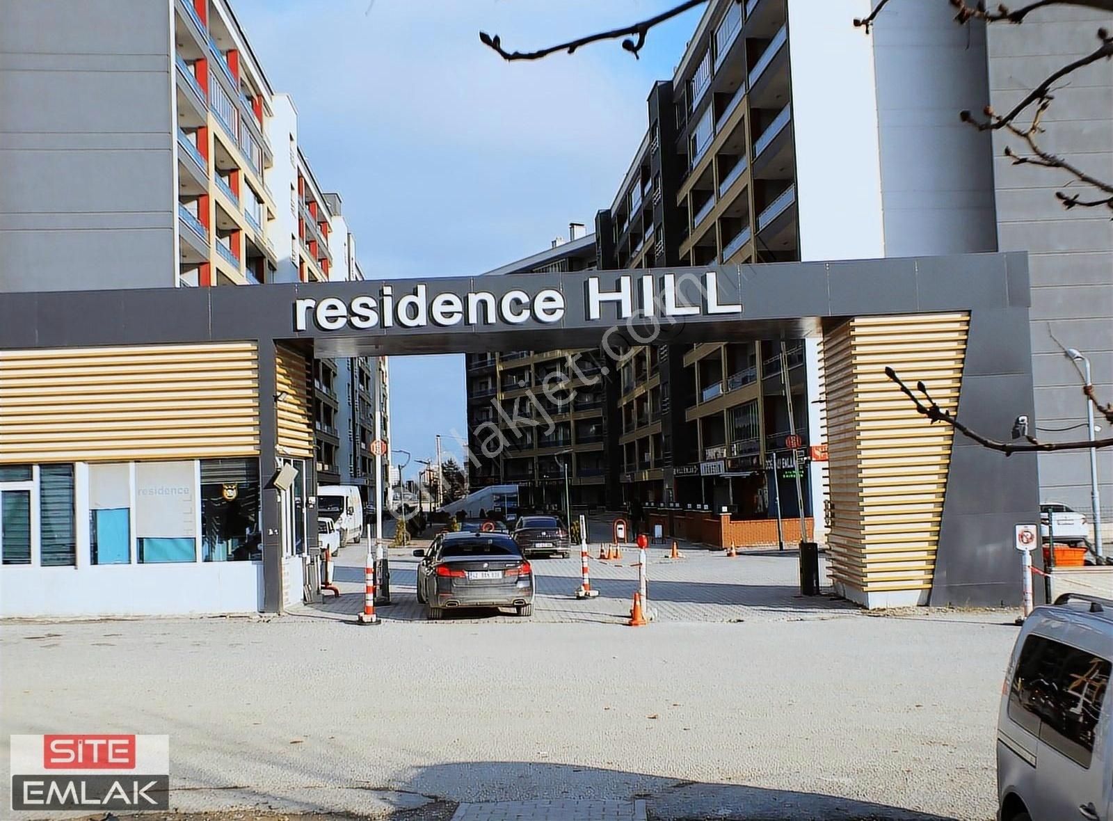 Site Emlak'tan Residence Hill'de Kiralıkk 1+1 Eşyalı Daire