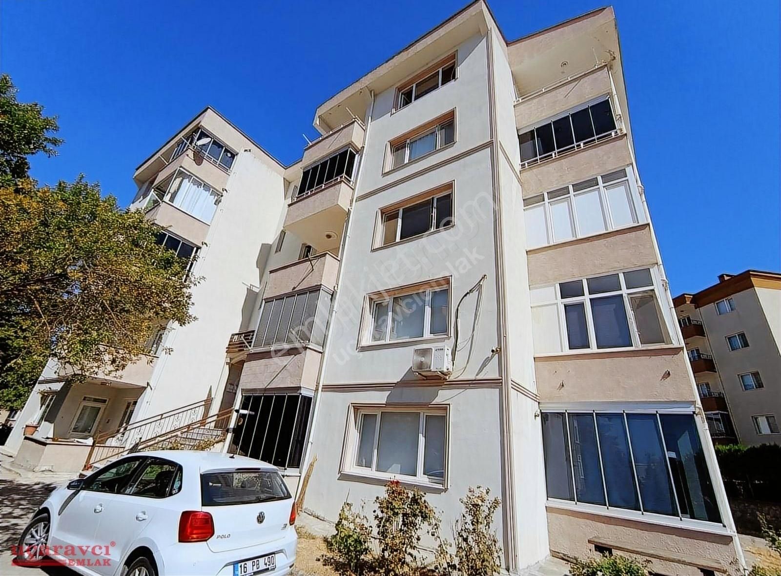 Uçaravcı'dan Pınar St. Kiralık 3+1 Arakat Daire