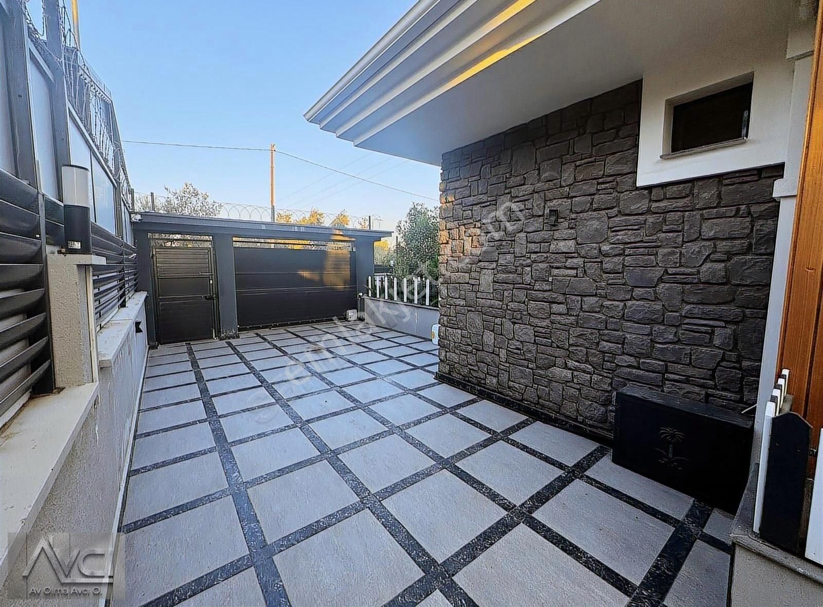 Avcı'dan Altınoluk 700m2 Arsalı Müstakil Havuzlu 5+1 Villa - Görsel 20