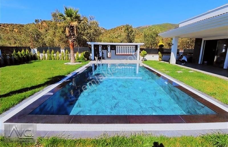 Avcı'dan Altınoluk 700m2 Arsalı Müstakil Havuzlu 5+1 Villa - Görsel 2