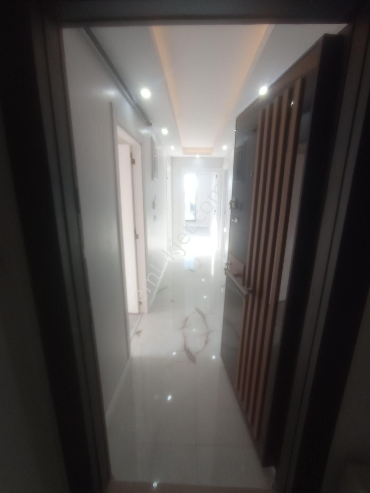 1. 87 Kredi Oranıyla Arnavutköy İslambey'de Satılık 3+1 Ara Kat Daire