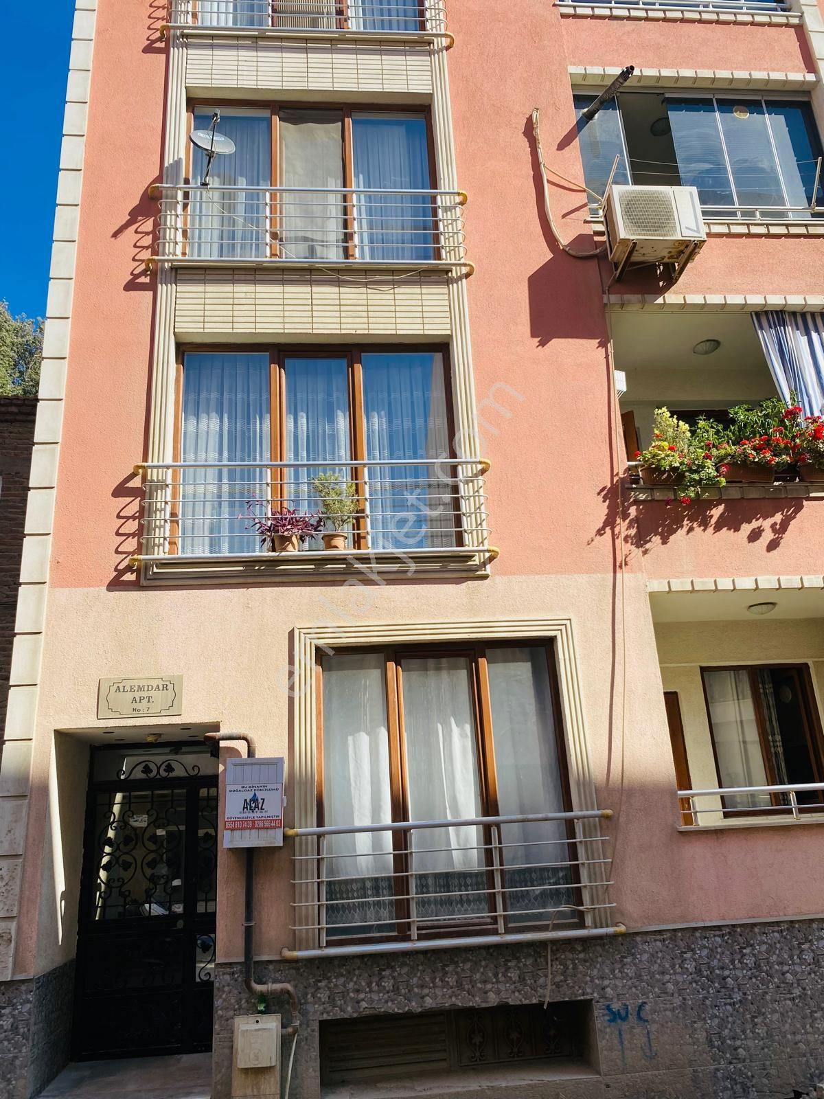 Dmr Yapıdan Merkezi Konumda 100 M2 Satılık 2+1 Daire