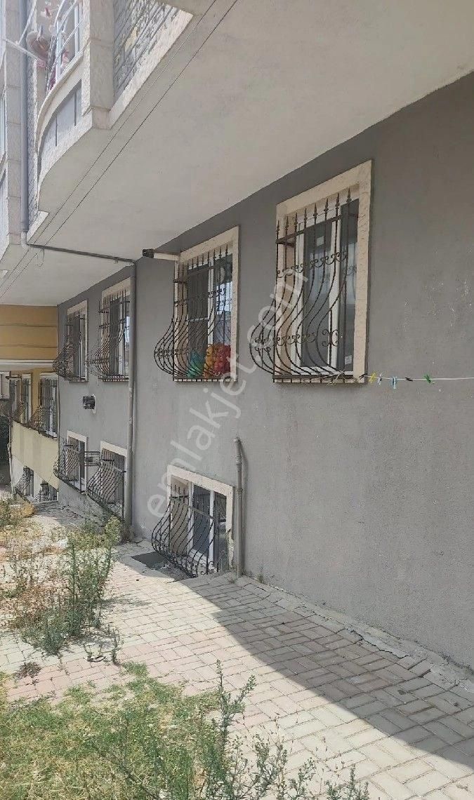 1.87 Kredi Oranıyla Arnavutköy Haraççı'da Satılık Ters Dubleks