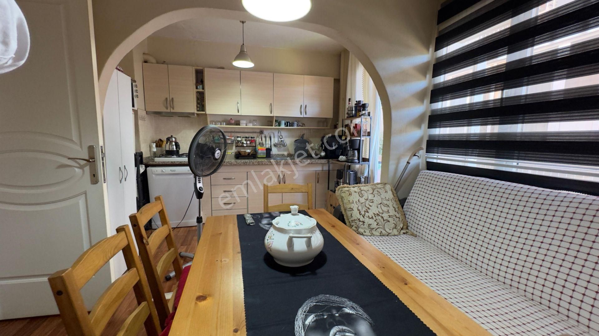 Basın Sitesi’nde Nezih Sokakta, Ferah Ve Bakımlı 3+1 Ara Kat Daire - Görsel 7