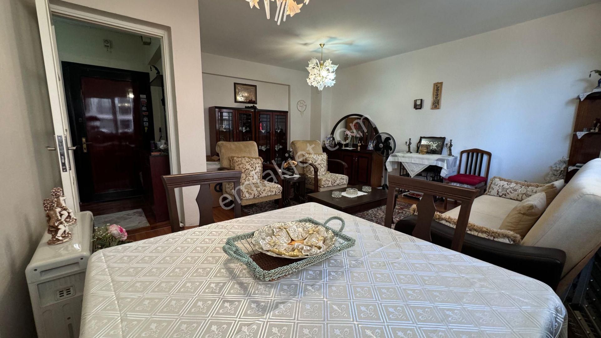 Basın Sitesi’nde Nezih Sokakta, Ferah Ve Bakımlı 3+1 Ara Kat Daire - Görsel 3