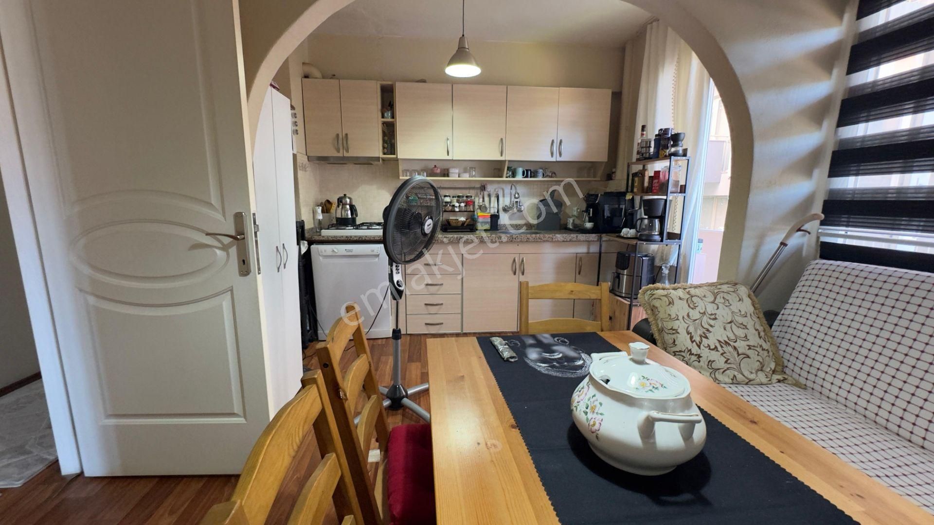 Basın Sitesi’nde Nezih Sokakta, Ferah Ve Bakımlı 3+1 Ara Kat Daire - Görsel 6