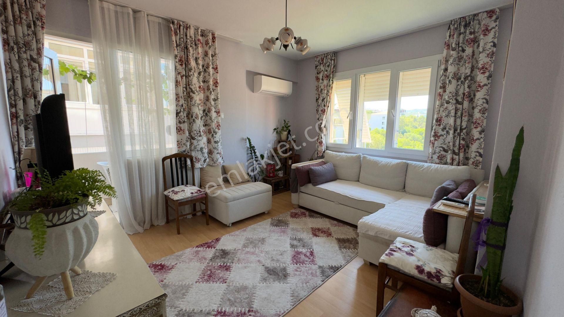 Basın Sitesi’nde Nezih Sokakta, Ferah Ve Bakımlı 3+1 Ara Kat Daire - Görsel 15