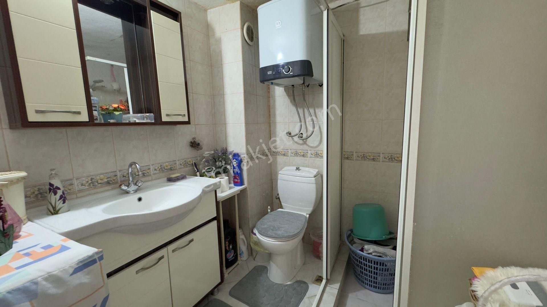 Basın Sitesi’nde Nezih Sokakta, Ferah Ve Bakımlı 3+1 Ara Kat Daire - Görsel 11