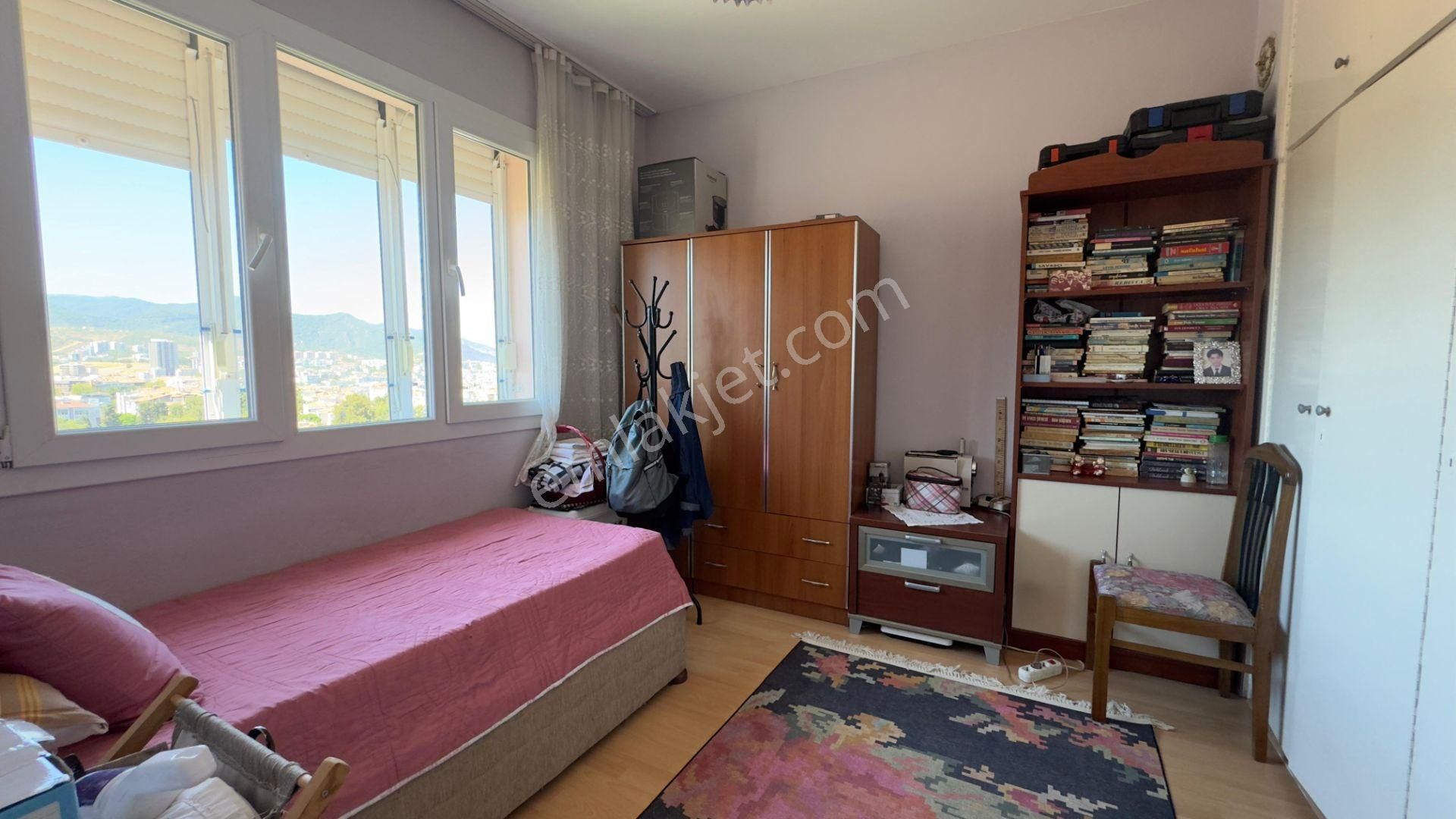 Basın Sitesi’nde Nezih Sokakta, Ferah Ve Bakımlı 3+1 Ara Kat Daire - Görsel 18