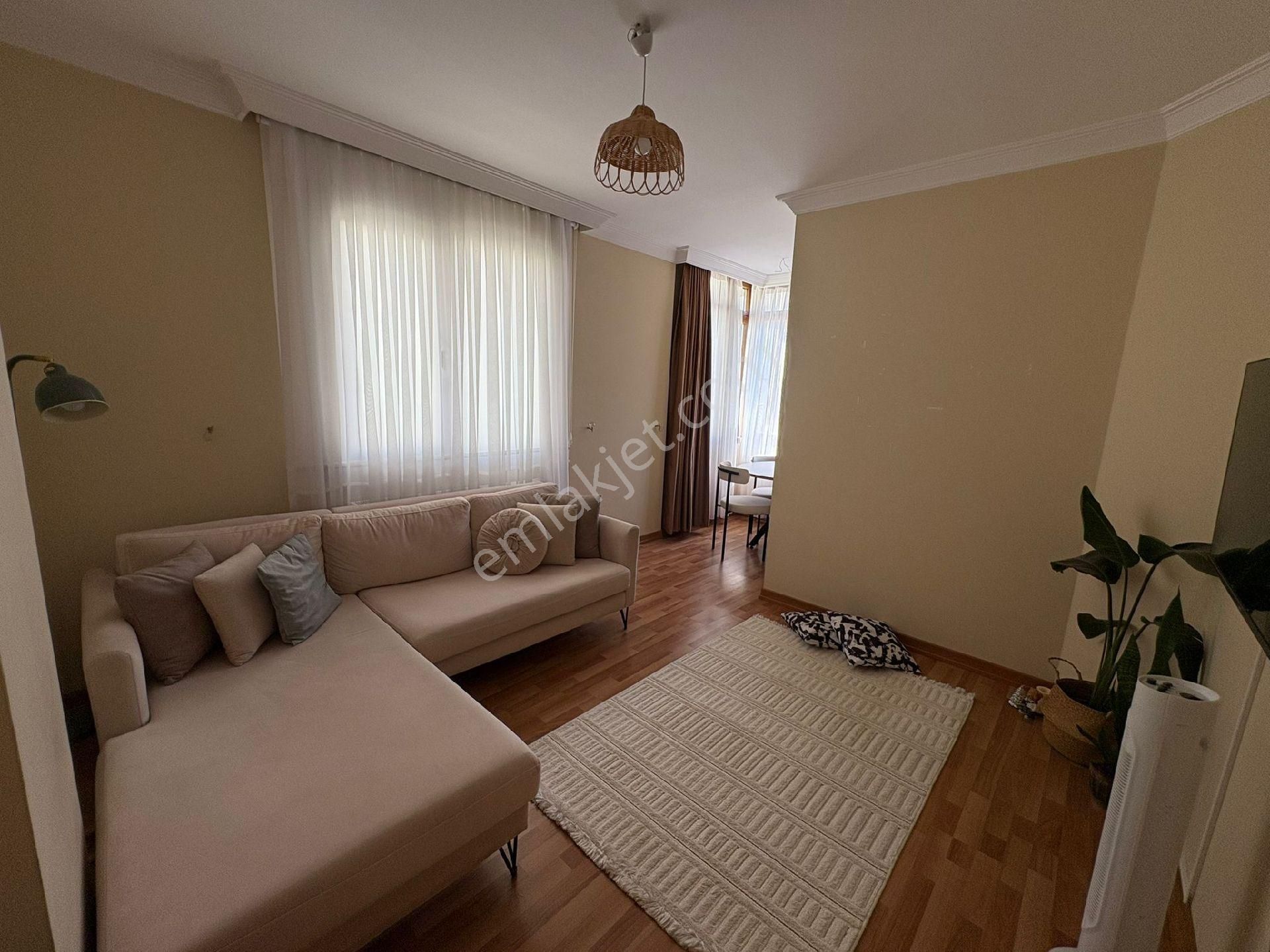 Kartal Cad. Üzerinde 2+1 Dublex Daire
