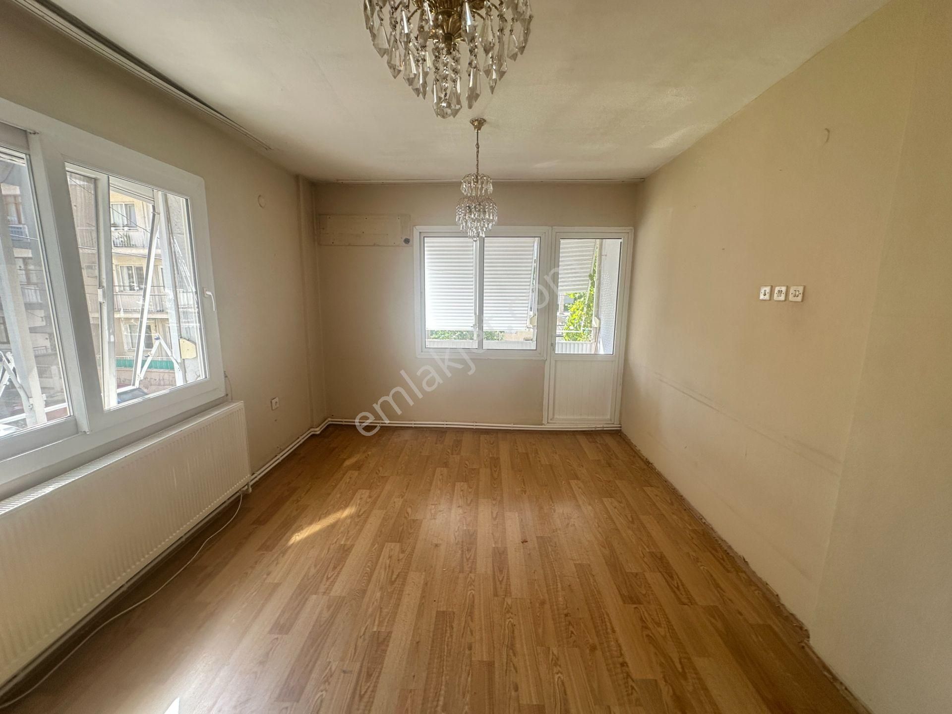 Çalışkan__dan Aydın Mah. Cadde Üstü Ara Kat 3+1 Kiralık Daire.