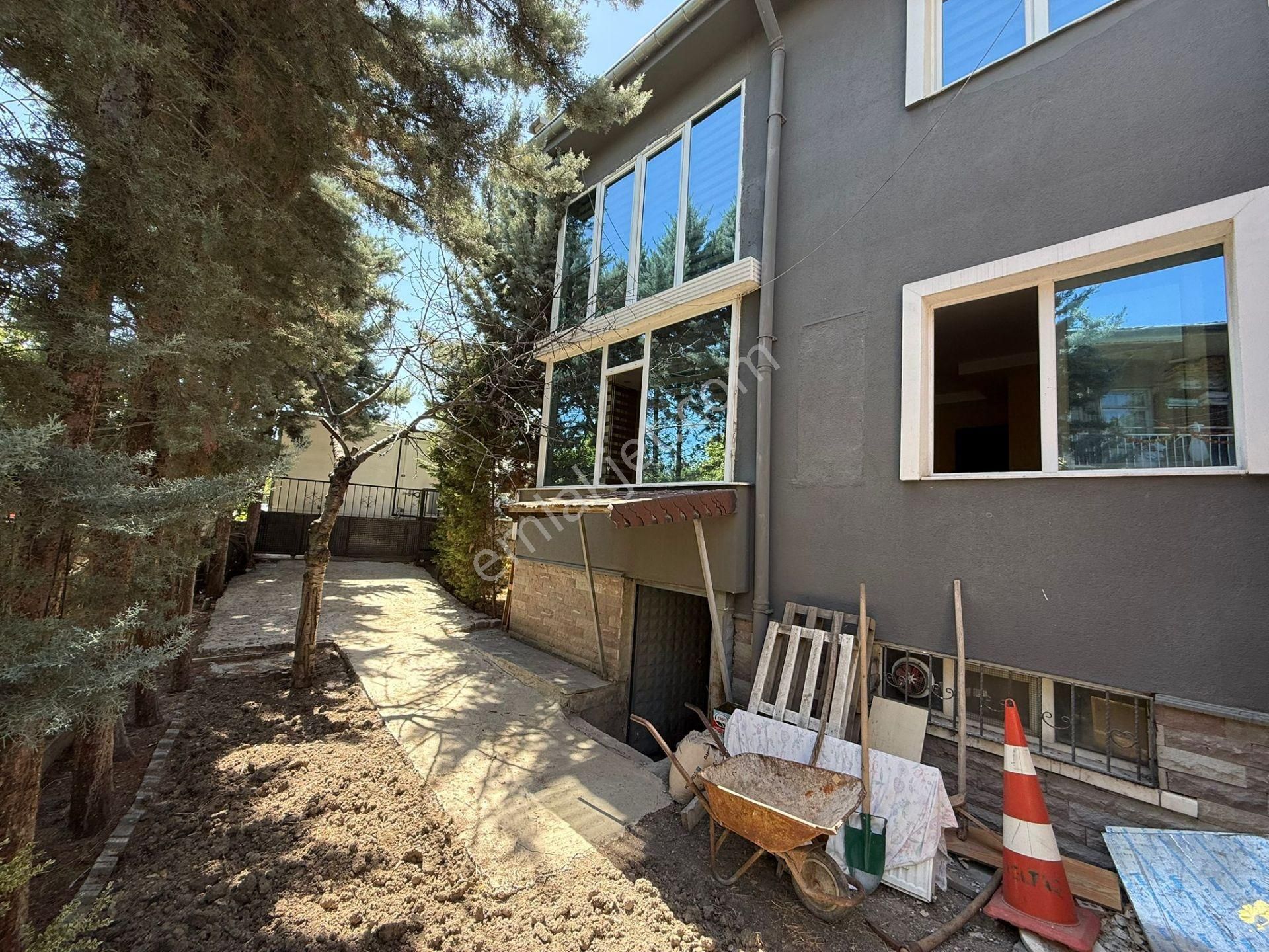 Rıza Acar'dan Velüx Avm Yanında Köşe Bahçeli Full Yapılı Müstakil - Görsel 14