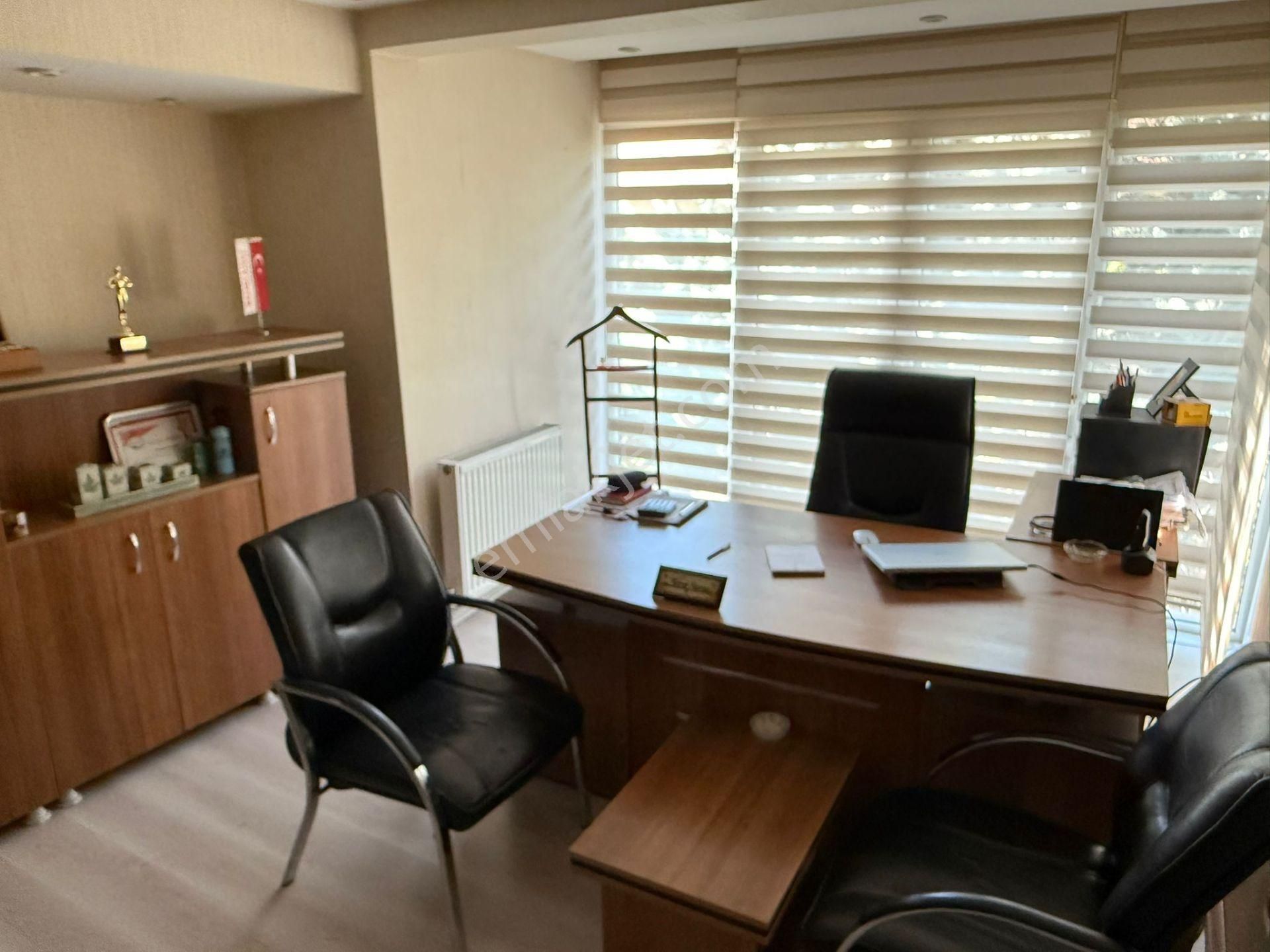 Rıza Acar'dan Velüx Avm Yanında Köşe Bahçeli Full Yapılı Müstakil - Görsel 16