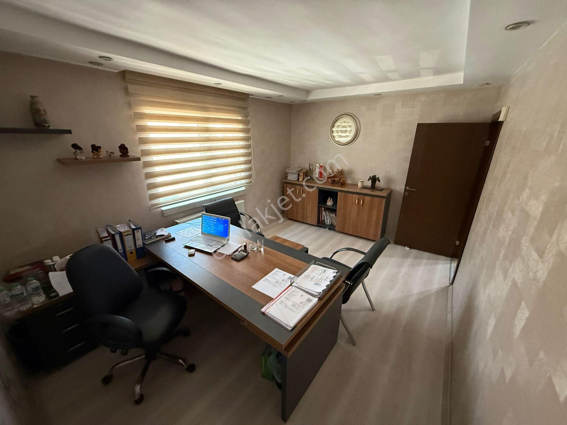 Rıza Acar'dan Velüx Avm Yanında Köşe Bahçeli Full Yapılı Müstakil - Görsel 22