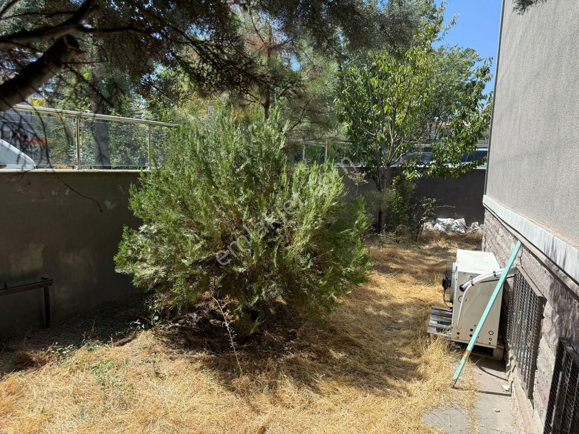 Rıza Acar'dan Velüx Avm Yanında Köşe Bahçeli Full Yapılı Müstakil - Görsel 12