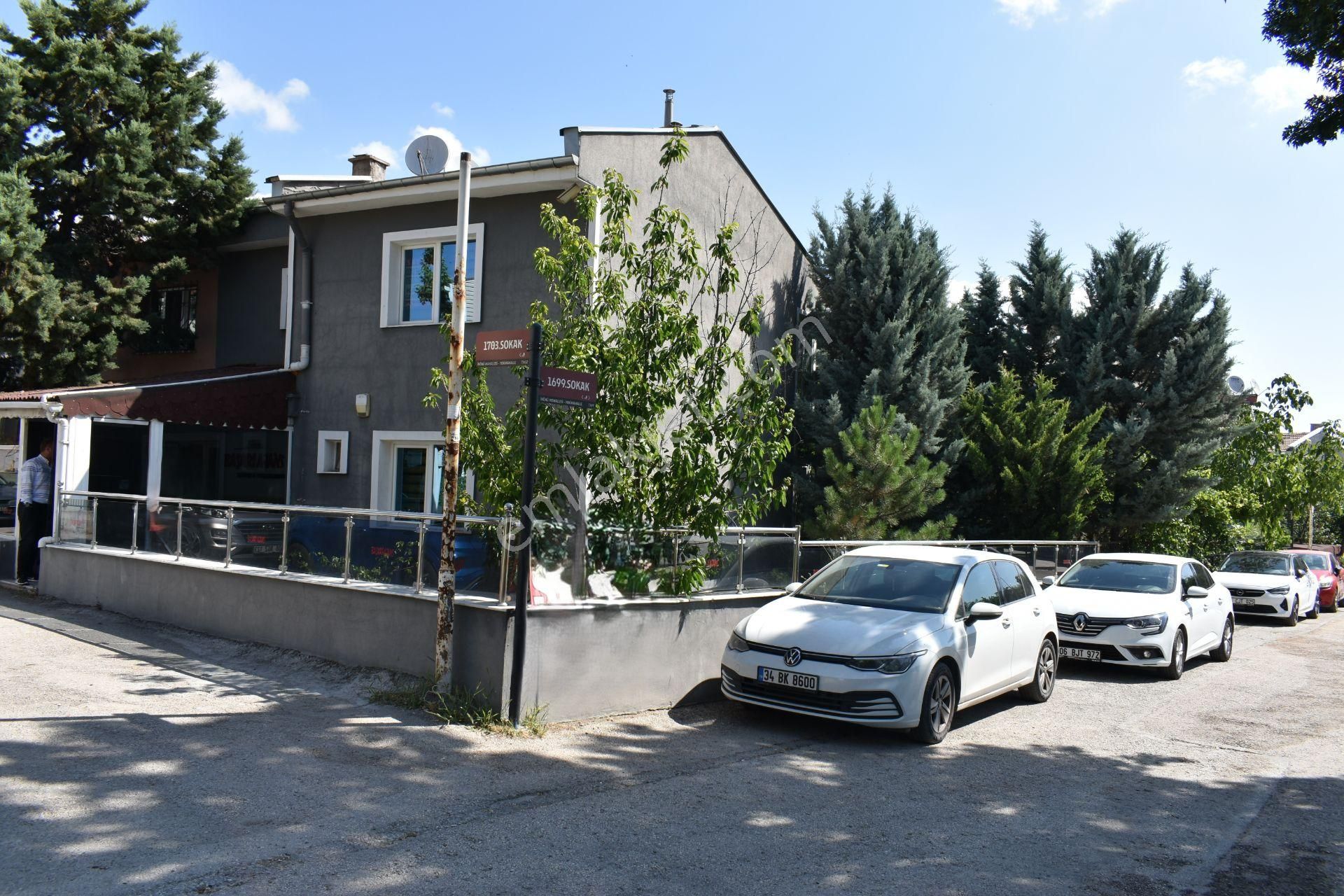 Rıza Acar'dan Velüx Avm Yanında Köşe Bahçeli Full Yapılı Müstakil - Görsel 3