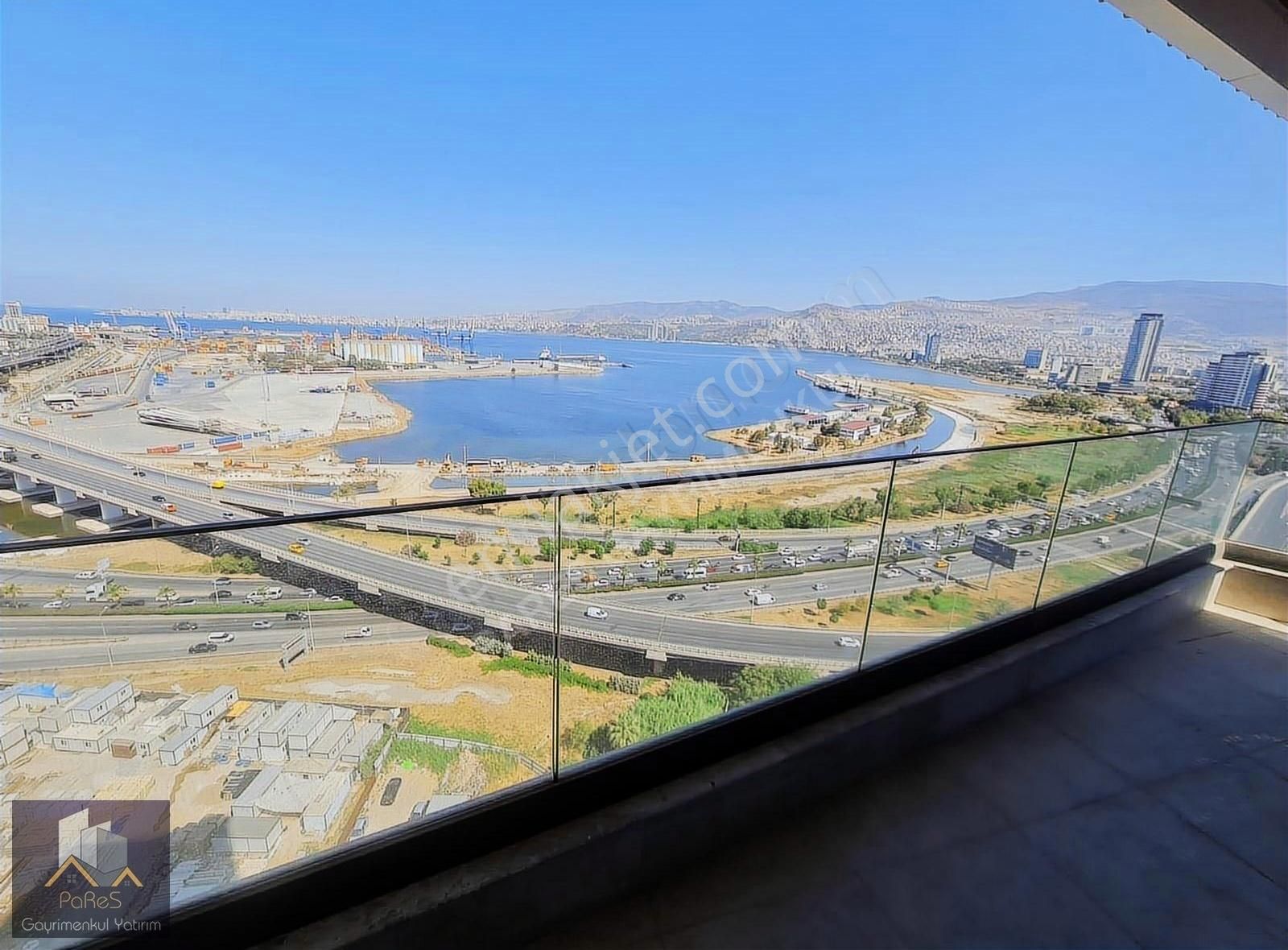 İnci Premium'da Panoramik Deniz Manzaralı Rezidans Daire
