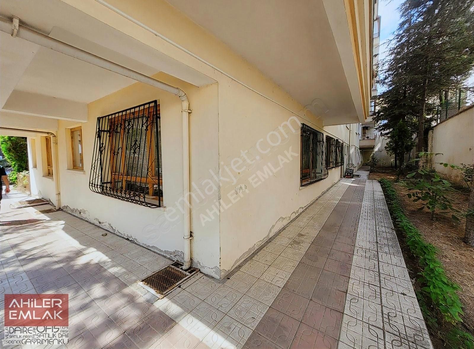 Ayvalı Avdan Sokak'ta 60m2 1 Oda 1 Salon Eşyalı Kiralık Daire