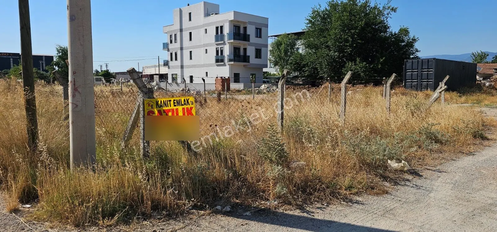 Torbalı Yazıbaşında 422m2 Satılık İmarlı Arsa Kanıt Emlaktan