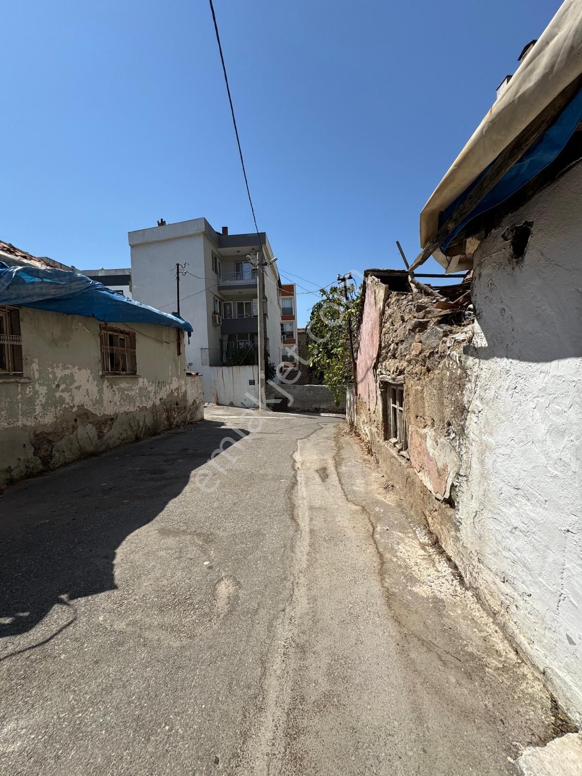 İzmir Karabağlar Yeşilyurt Mah.de Satılık 79m2 3 Katlı Mustakil - Görsel 32