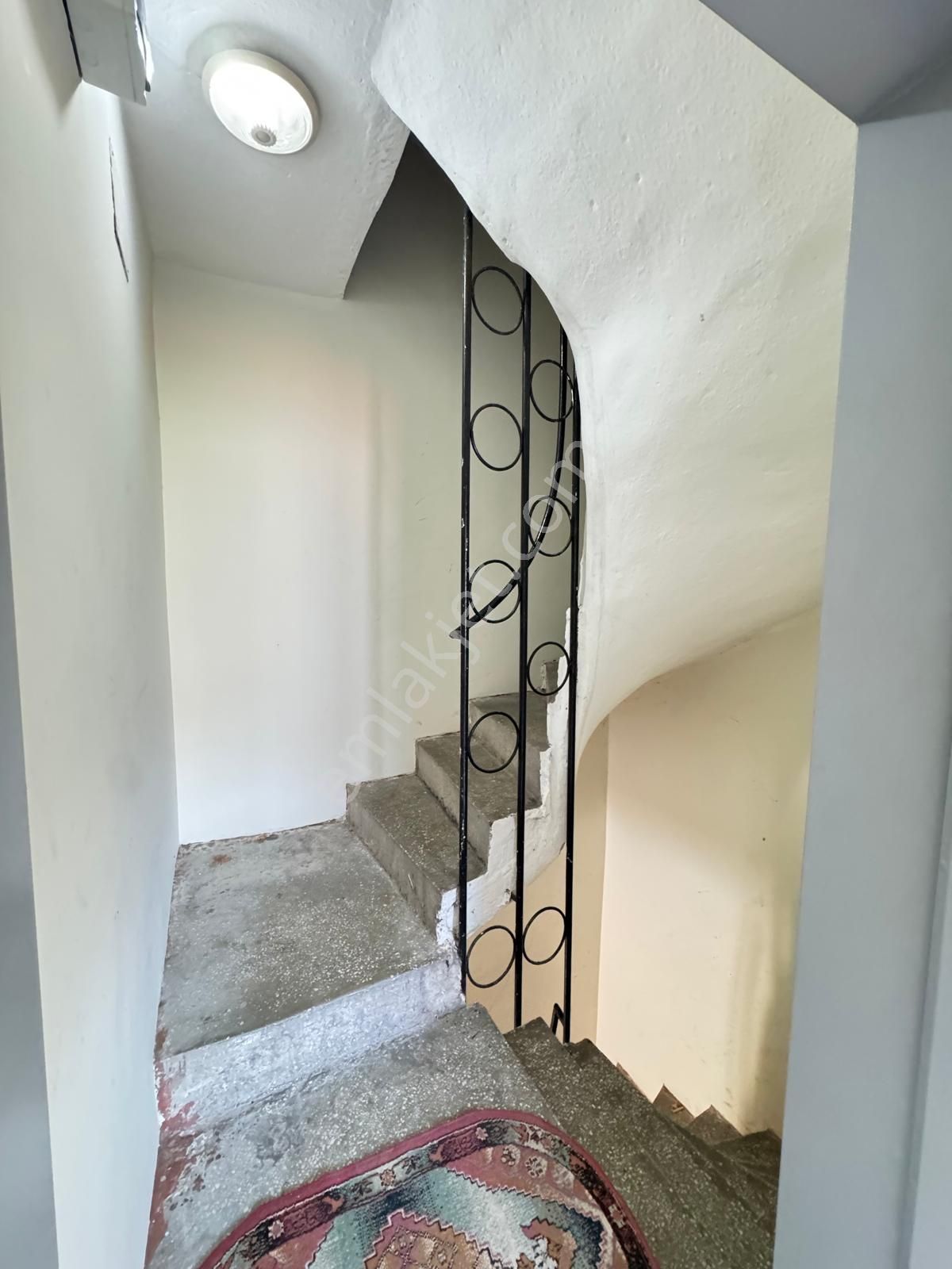 İzmir Karabağlar Yeşilyurt Mah.de Satılık 79m2 3 Katlı Mustakil - Görsel 25