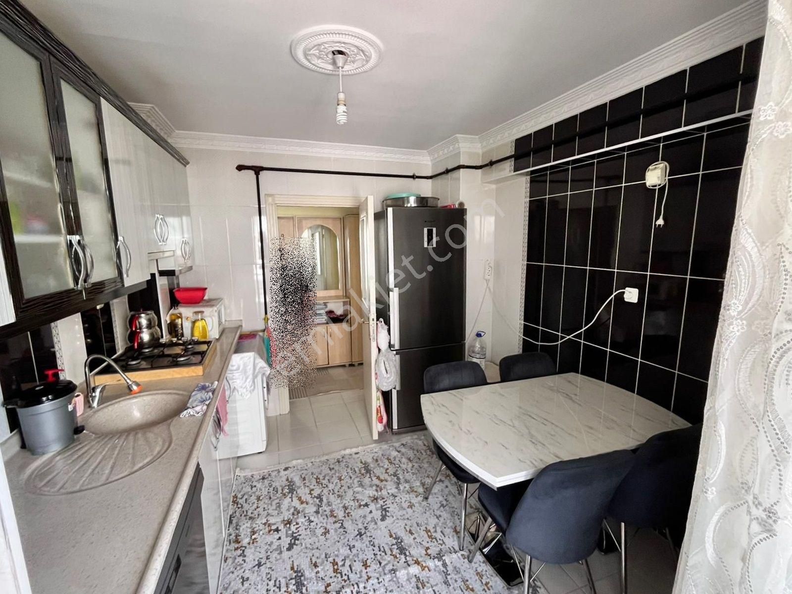 Beşikkaya'da Merkezi Konumda 3+1 Ara Katta Satılık Daire !! - Görsel 5