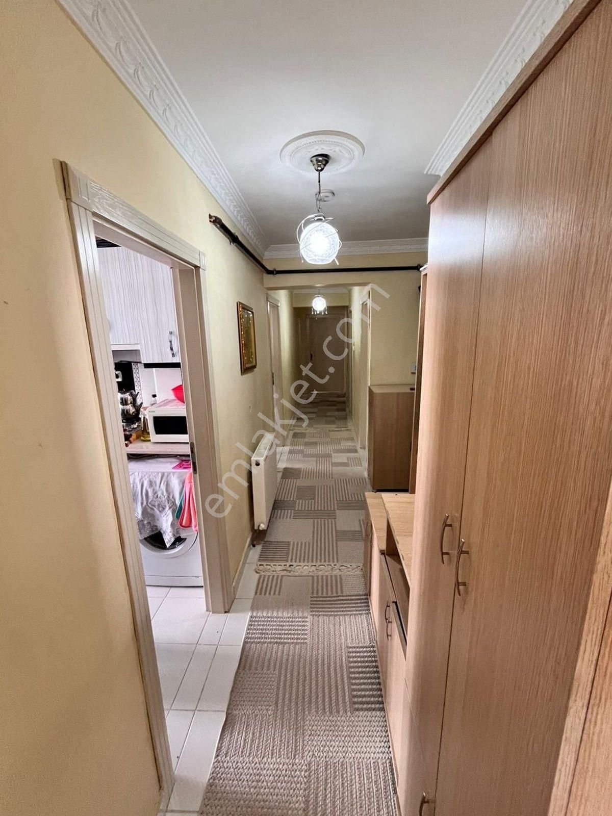 Beşikkaya'da Merkezi Konumda 3+1 Ara Katta Satılık Daire !! - Görsel 12