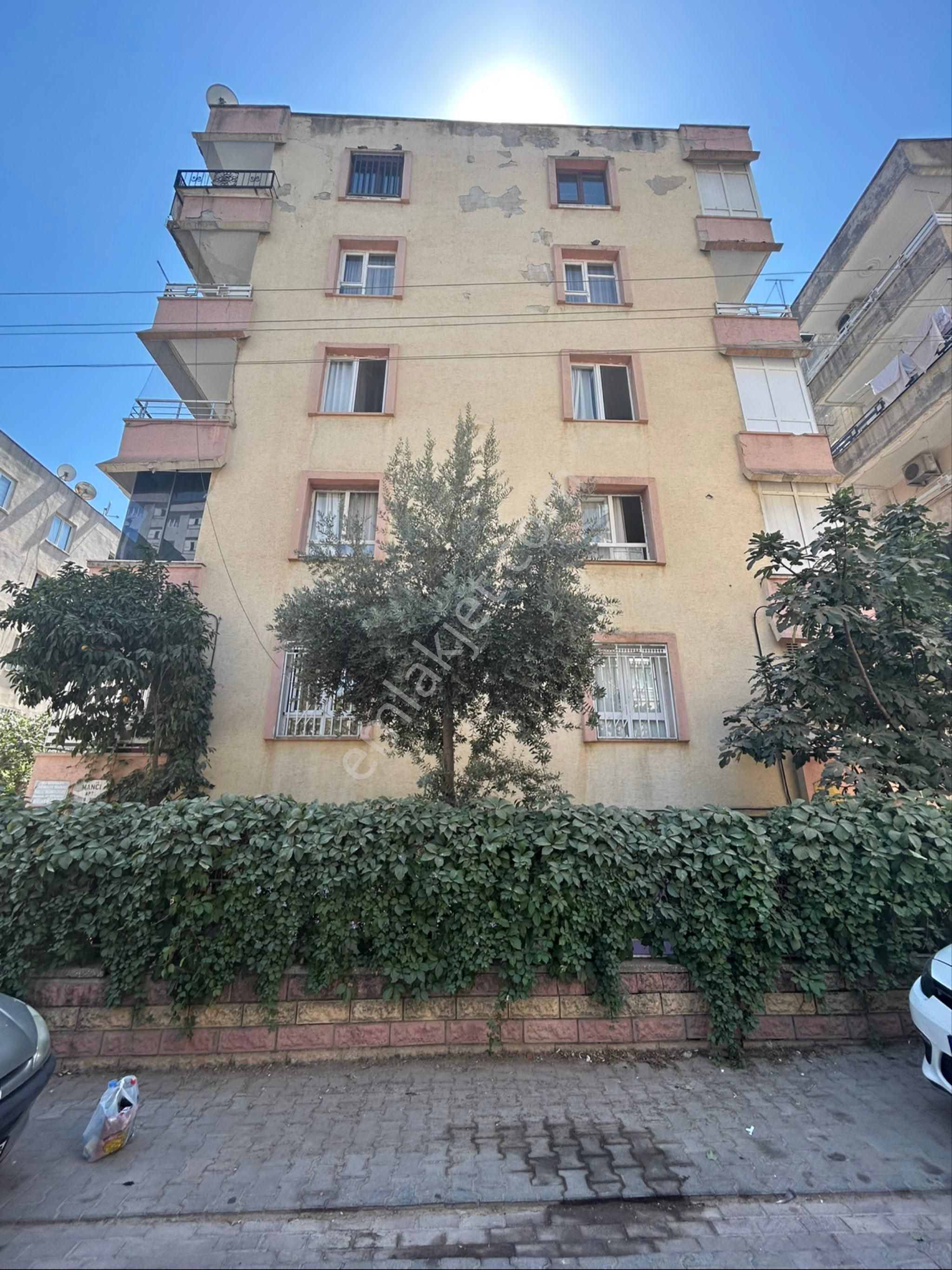 Yenişehir Mah. Merkezi Konumda 3+1 – 140 M² Uygun Fiyatlı Daire!
